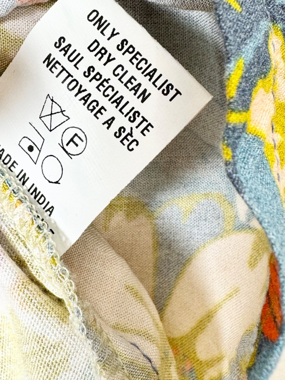 Bl-nk London Stephanie Multi Color Floral Pattern Top Sz Medium - Picture 12 of 12